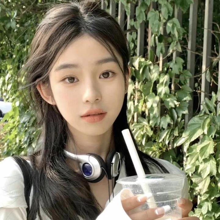 与芬克尔夫妇换换妻